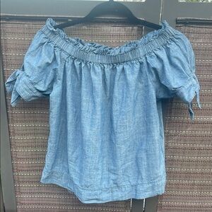 J.Crew size 2 100% cotton chambray off the shoulder blouse with ties on sleeves